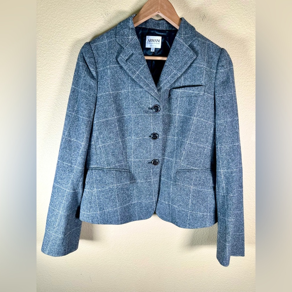 Giorgio Armani Women's Collezioni Checkered Plaid Gray Blazer - Picture 4 of 10
